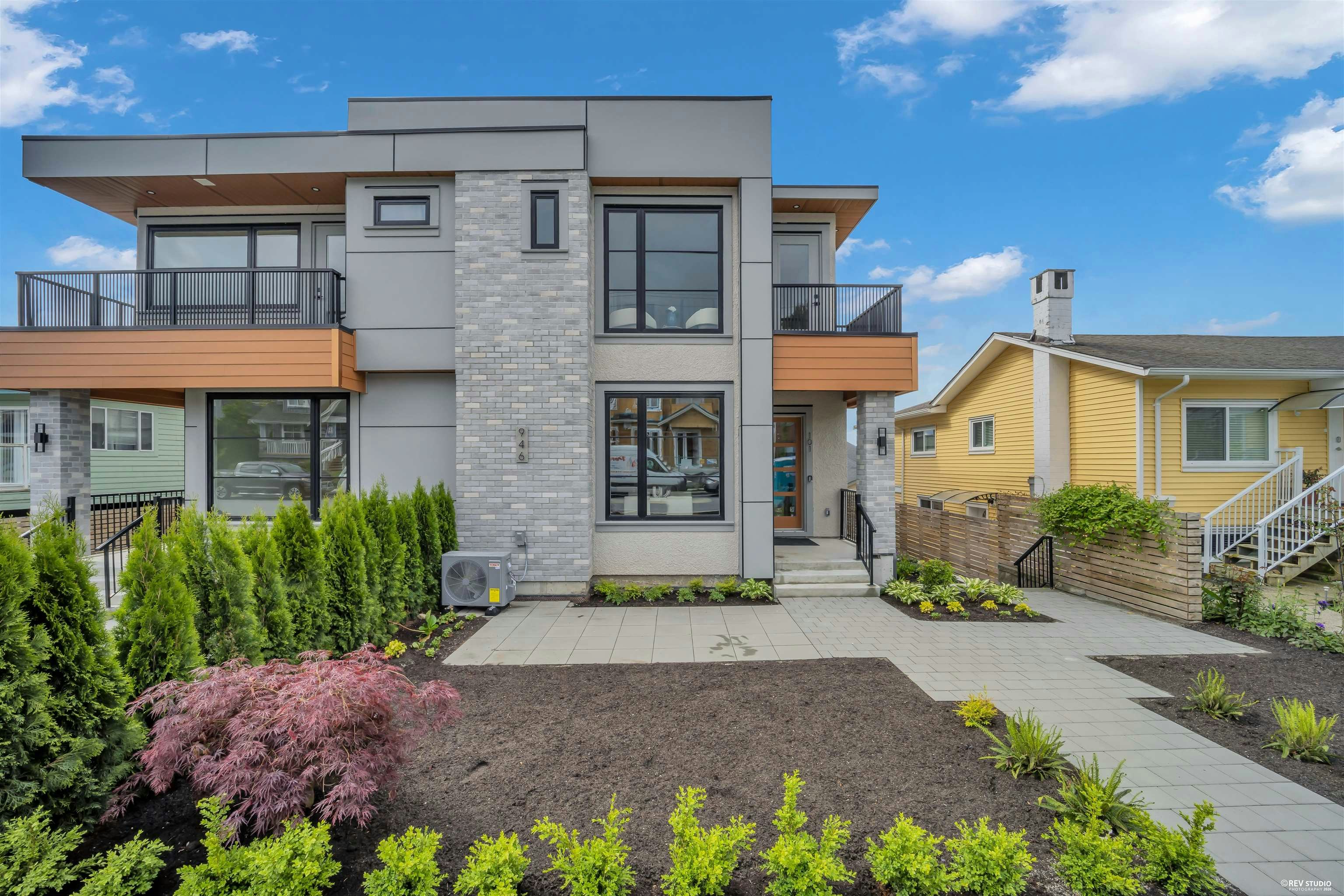 946 Dansey Avenue, Coquitlam, BC, V3K 3G7 - 2