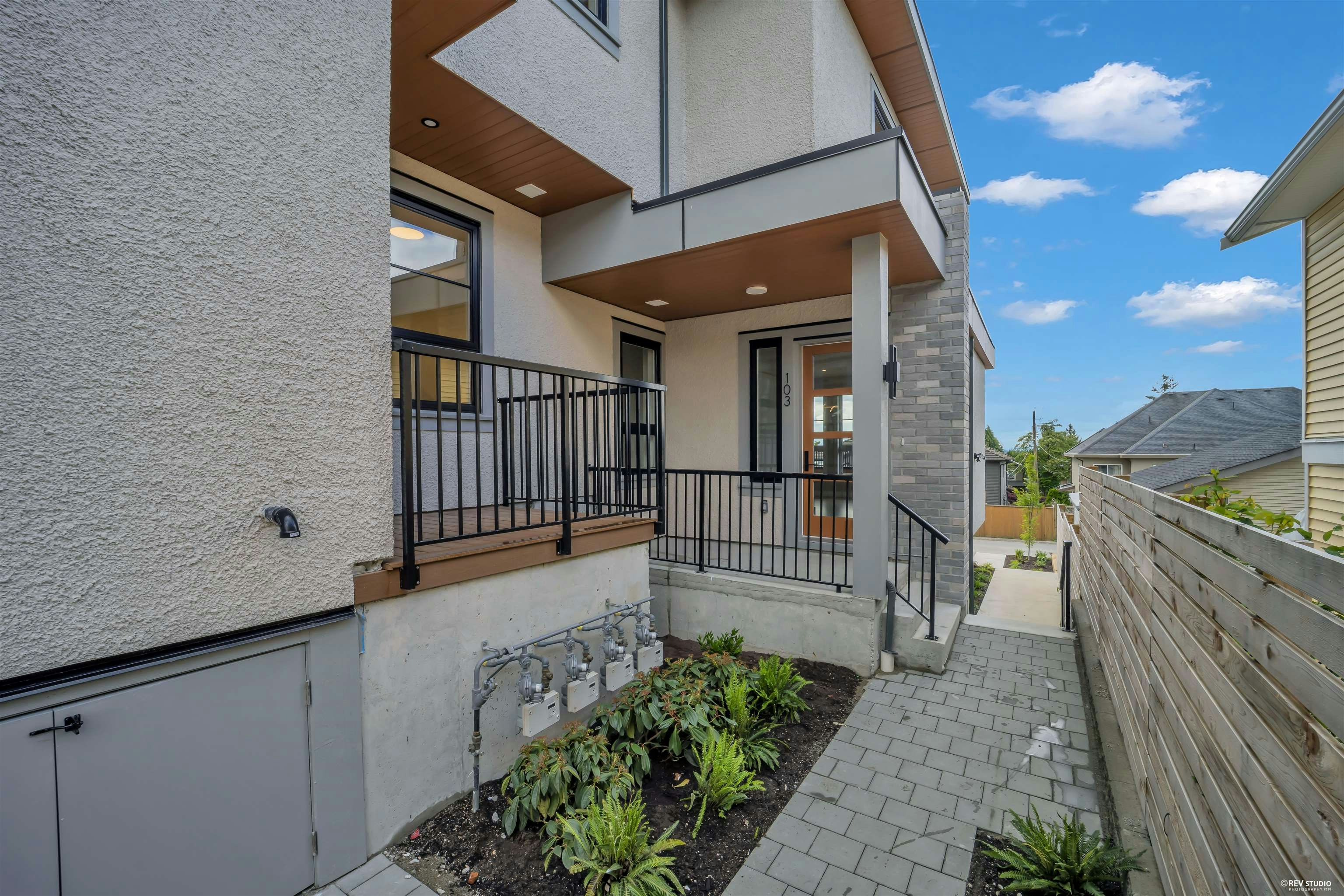 946 Dansey Avenue, Coquitlam, BC, V3K 3G7 - 32