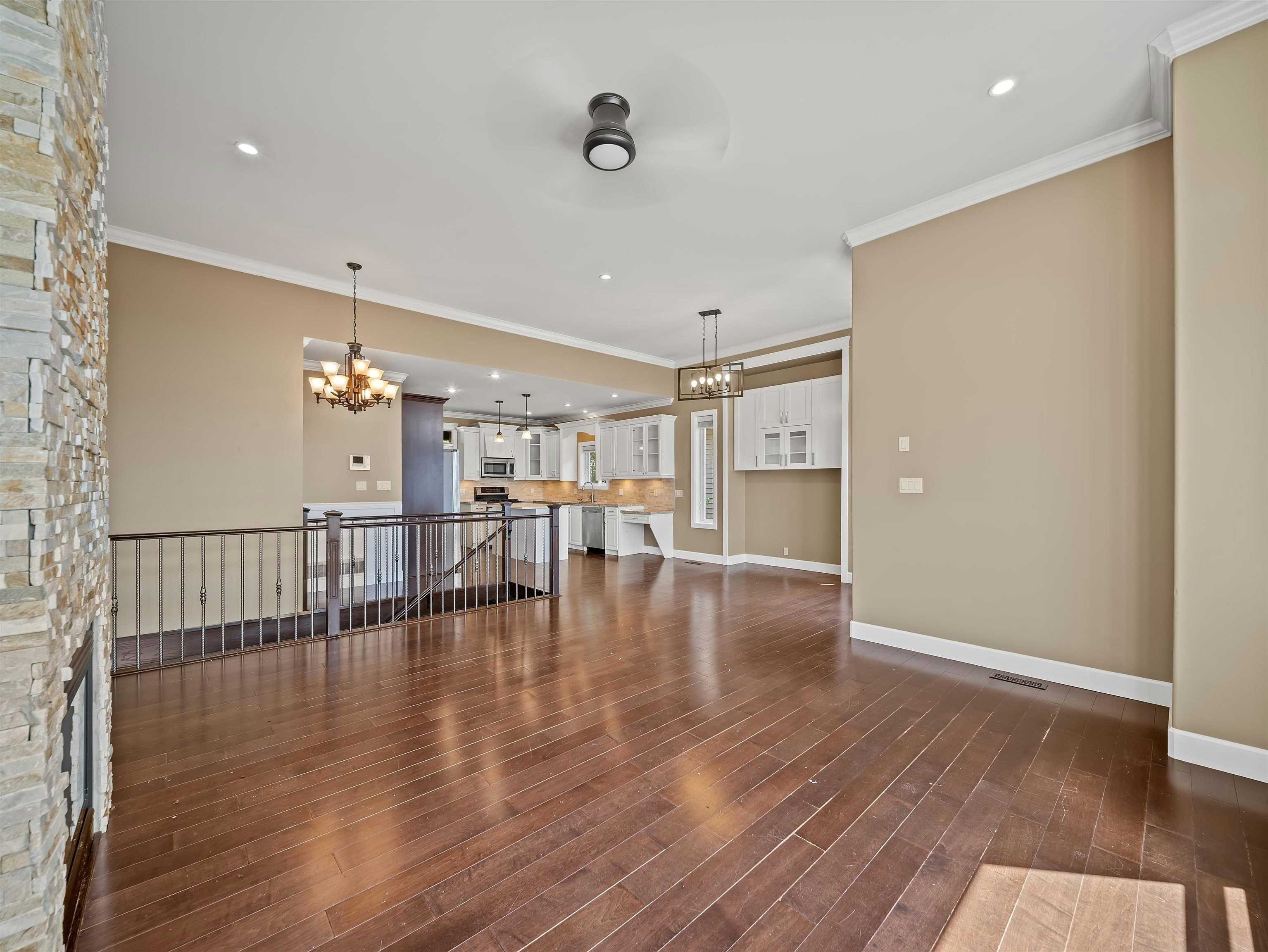 35599 Zanatta Lane, Abbotsford, BC, V3G 0B4 - 7