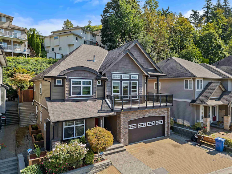 35599 Zanatta Lane, Abbotsford, BC, V3G 0B4 - 2