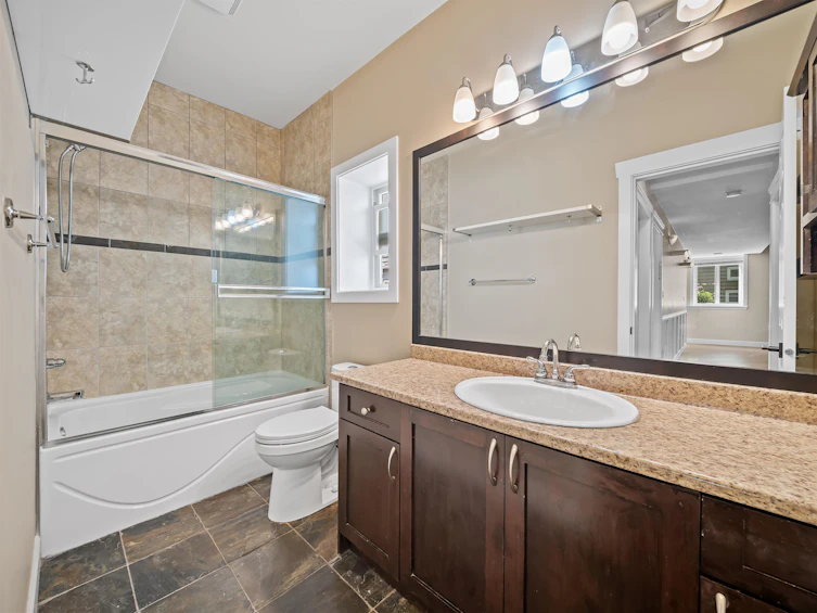 35599 Zanatta Lane, Abbotsford, BC, V3G 0B4 - 36