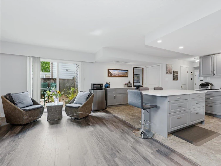 4628 Hermitage Drive, Richmond, BC, V7E 4N4 - 6