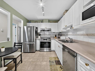122-2678 Dixon Street - 5