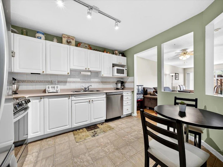 122-2678 Dixon Street, Port Coquitlam, BC, V3C 6L7 - 3
