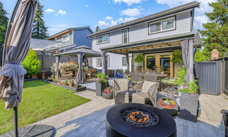 11970 Staples Crescent