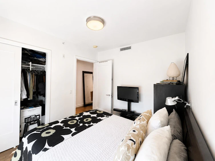 304-5693 Elizabeth Street, Vancouver, BC, V5Y 3K1 - 6