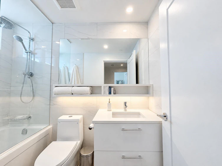304-5693 Elizabeth Street, Vancouver, BC, V5Y 3K1 - 9