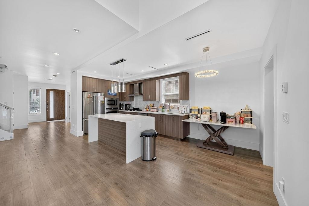 12277 Shinde Place, Richmond, BC, V7E 0C2 - 12