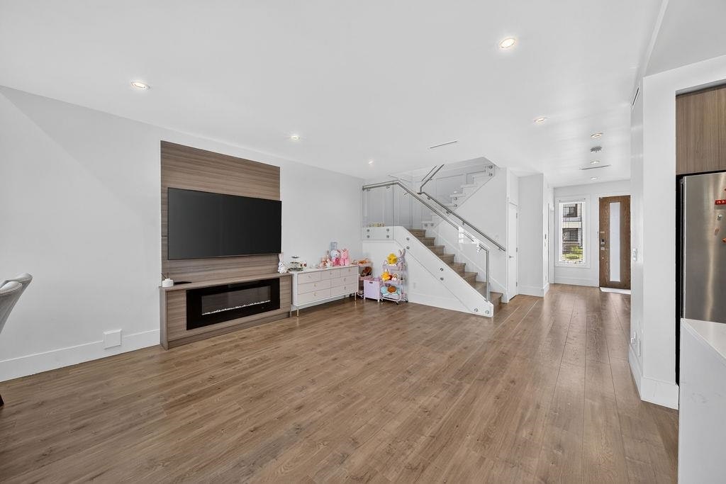 12277 Shinde Place, Richmond, BC, V7E 0C2 - 9