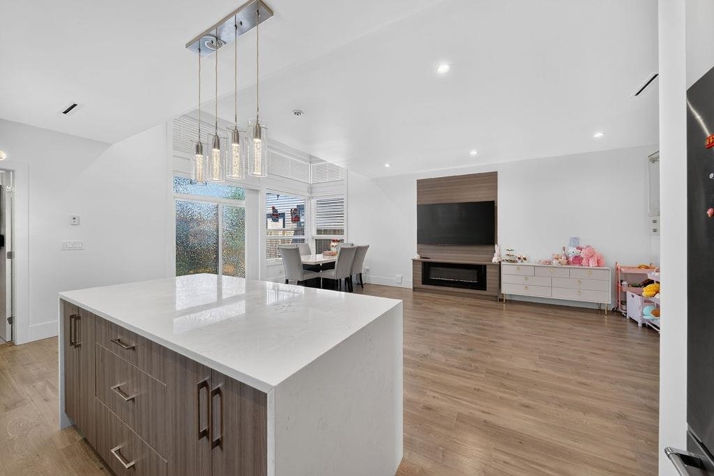 12277 Shinde Place, Richmond, BC, V7E 0C2 - 17