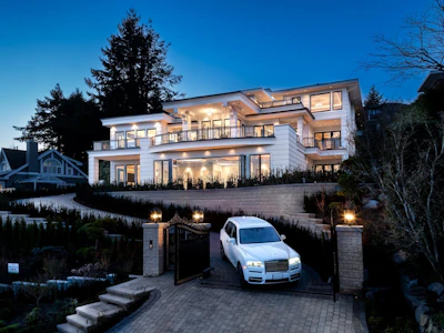 835 Farmleigh Road - 3