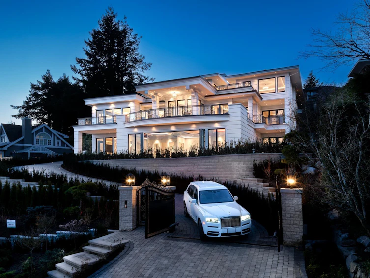 835 Farmleigh Road, West Vancouver, BC, V7S 1Z8 - 2