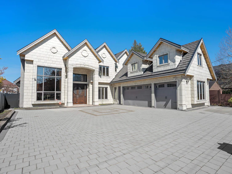 8651 Williams Road, Richmond, BC, V7A 1G7