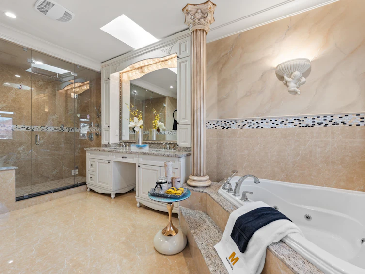8651 Williams Road, Richmond, BC, V7A 1G7 - 19