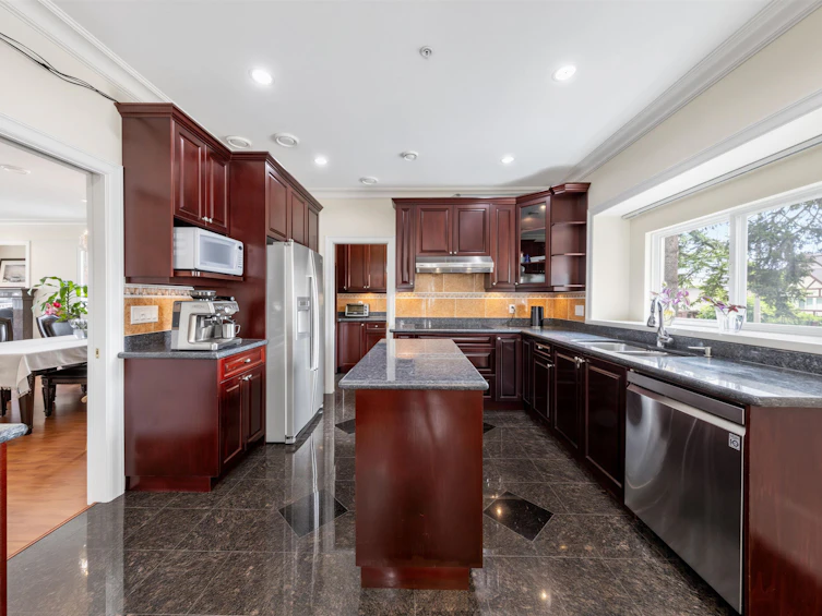 6899 Fleming Street, Vancouver, BC, V5P 3H4 - 10