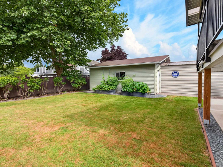 6323 Charbray Place, Surrey, BC, V3S 5H6 - 30