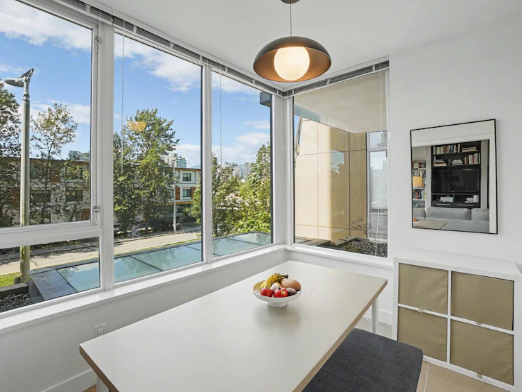 206-288 W 1st Avenue, Vancouver, BC, V5Y 0E9 - 8