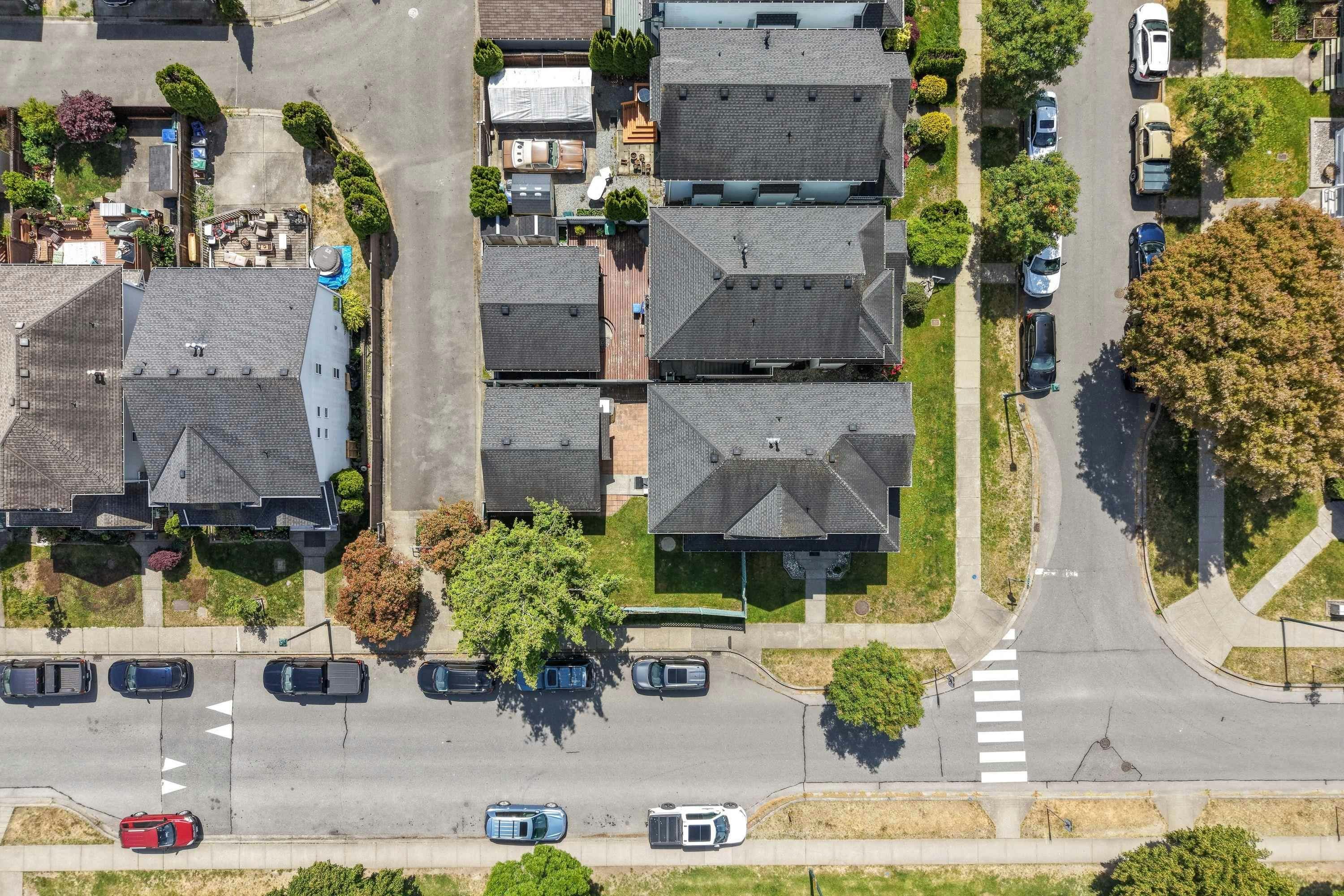 18568 64b Avenue, Surrey, BC, V3S 8S9 - 23