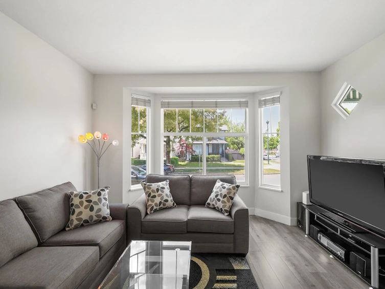 18568 64b Avenue, Surrey, BC, V3S 8S9 - 3