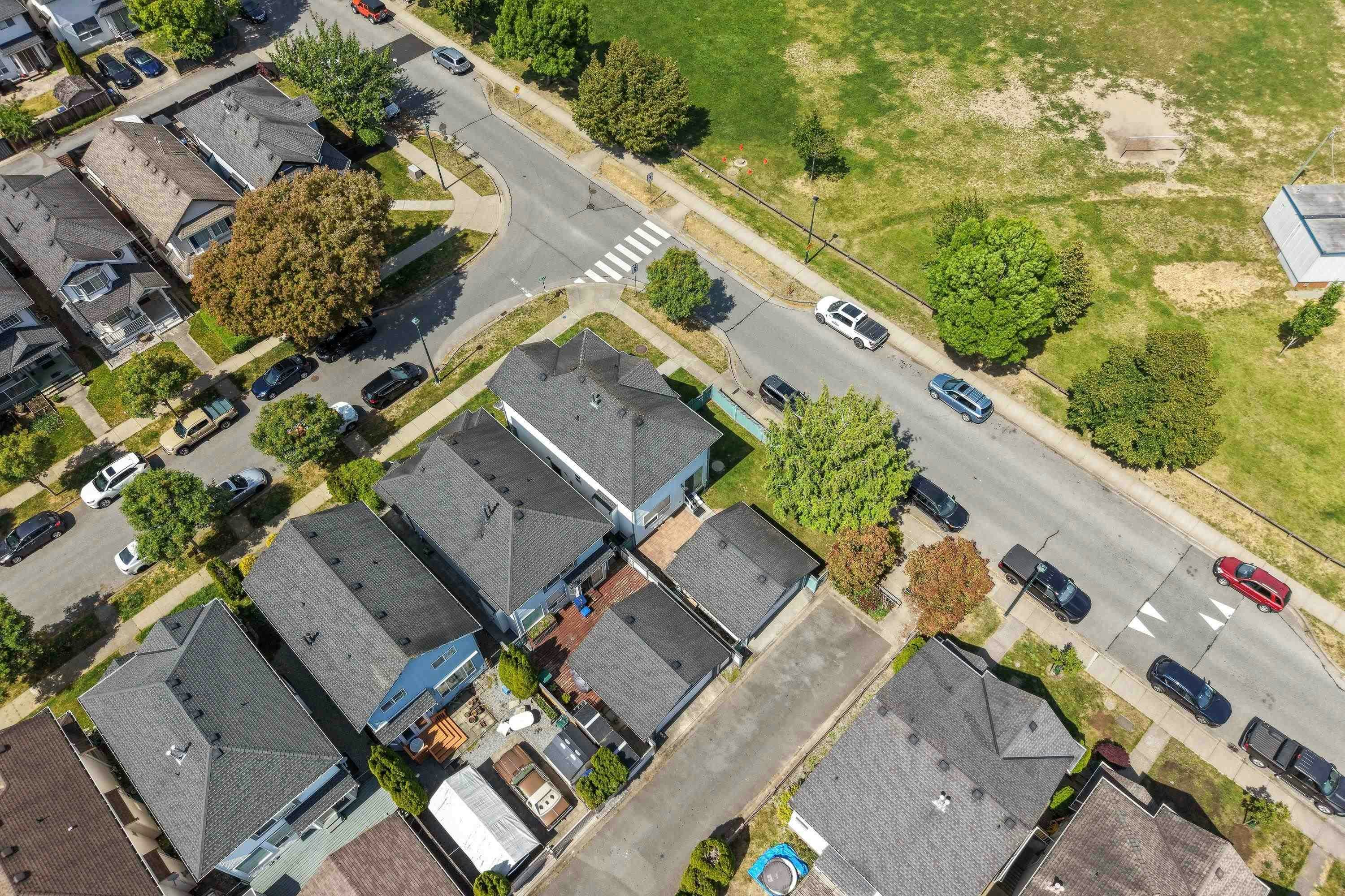 18568 64b Avenue, Surrey, BC, V3S 8S9 - 24