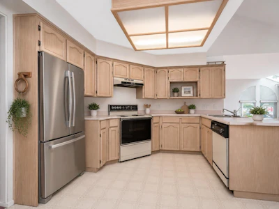 1002-21937 48 Avenue - 5