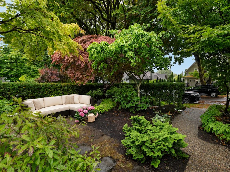 2146 W 14th Avenue, Vancouver, BC, V6K 2V7 - 2