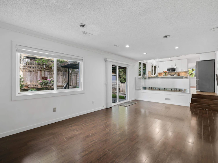 10421 Santa Monica Drive, Delta, BC, V4C 1P8 - 10