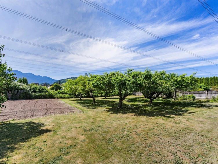 45322 Balmoral Avenue, Chilliwack, BC, V2R 2M4 - 33