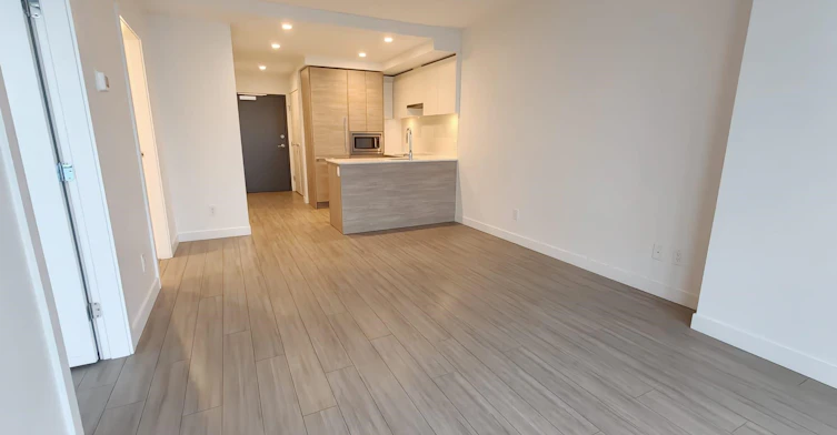 2502-13615 Fraser Highway, Surrey, BC, V3T 0P7 - 3