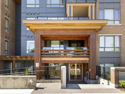 613-721 Anskar Court - 5