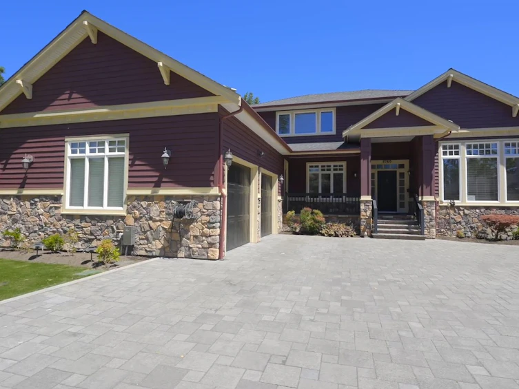 8760 Fairdell Crescent, Richmond, BC, V7C 1W4 - 2