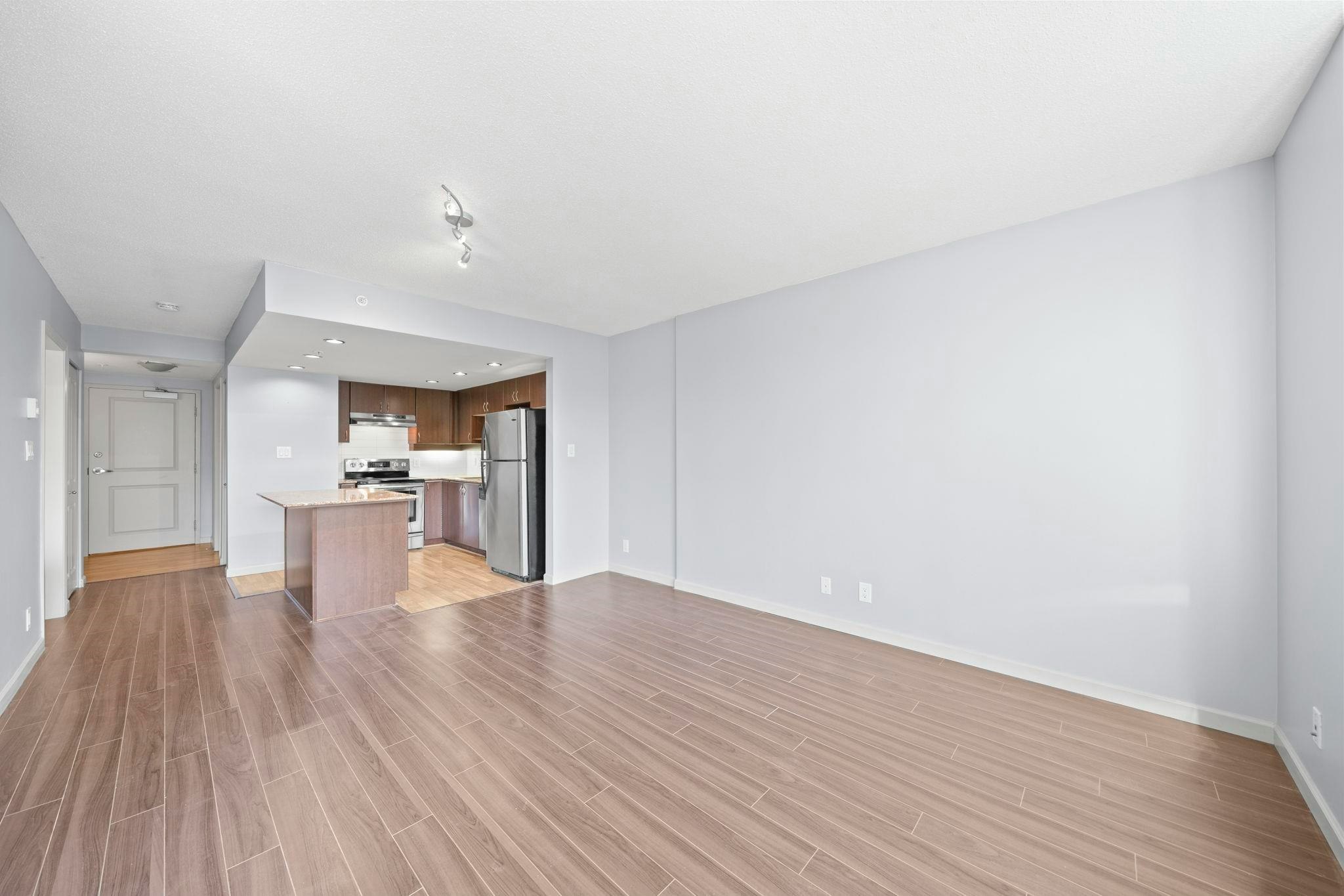 605-9262 University Crescent, Burnaby, BC, V5A 0A4 - 9