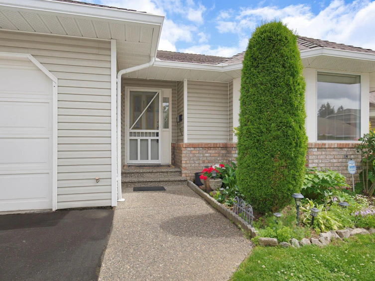 16-32615 Murray Avenue, Abbotsford, BC, V2T 4T8 - 2