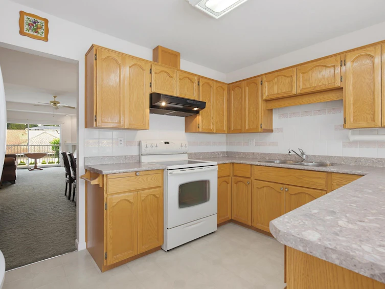 16-32615 Murray Avenue, Abbotsford, BC, V2T 4T8 - 5