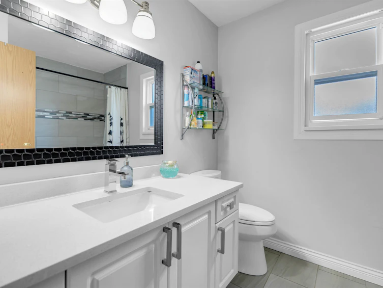 7869 143a Street, Surrey, BC, V3W 9W5 - 24