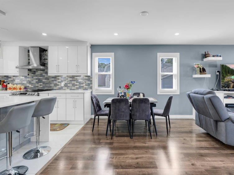7869 143a Street, Surrey, BC, V3W 9W5 - 2