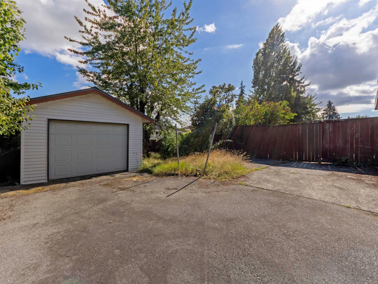 5118 Victory Street, Burnaby, BC, V5J 1S6 - 35