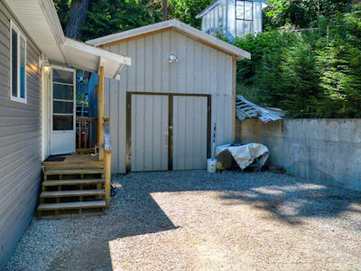5200 Wesjac Road - 3
