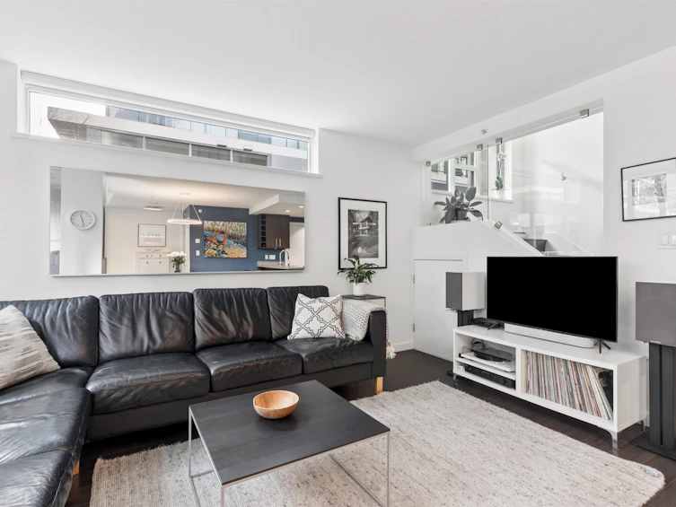 156 W 1st Avenue, Vancouver, BC, V5Y 0H6 - 24