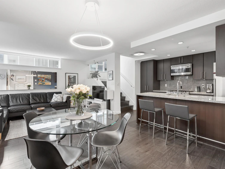 156 W 1st Avenue, Vancouver, BC, V5Y 0H6 - 6