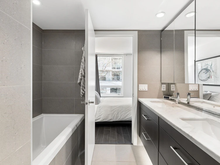 156 W 1st Avenue, Vancouver, BC, V5Y 0H6 - 40