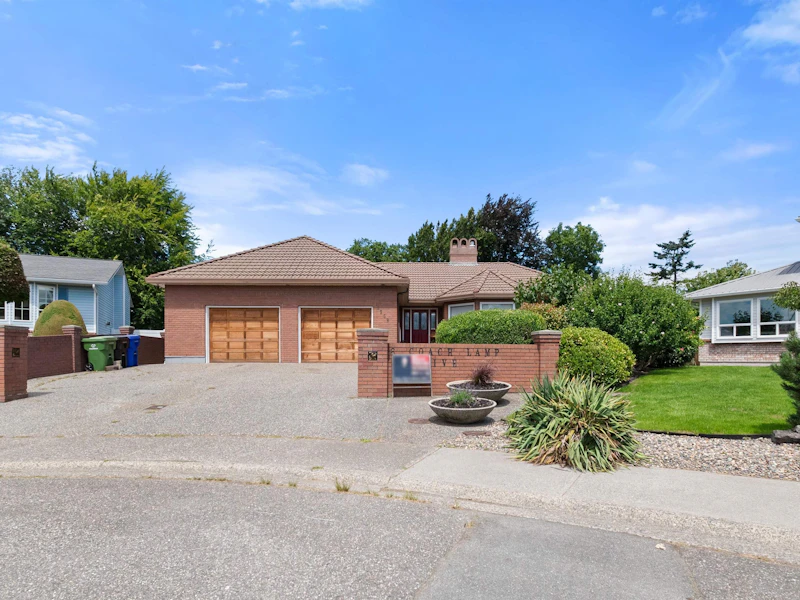 6958 Coach Lamp Drive, Chilliwack BC V2R 2X6