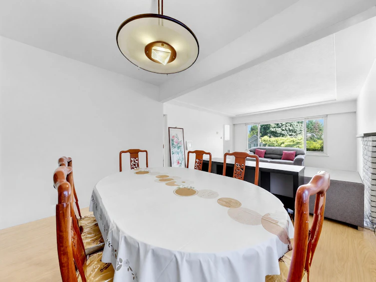 2514 E 27th Avenue, Vancouver, BC, V5R 1N1 - 5