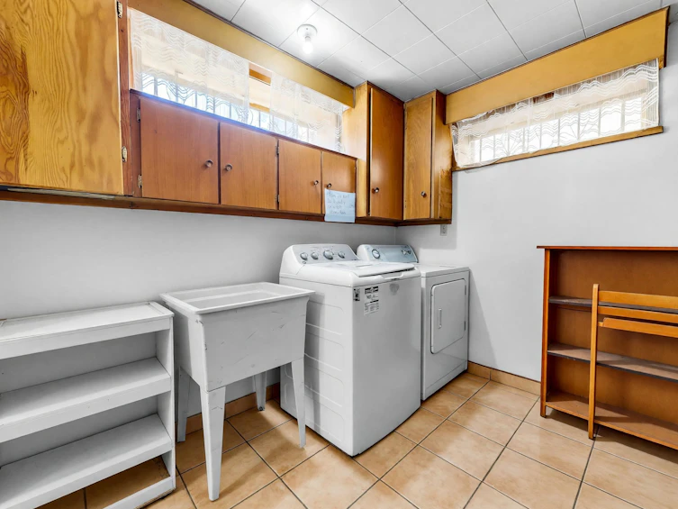 2514 E 27th Avenue, Vancouver, BC, V5R 1N1 - 22
