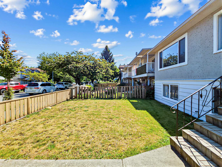 2514 E 27th Avenue, Vancouver, BC, V5R 1N1 - 24