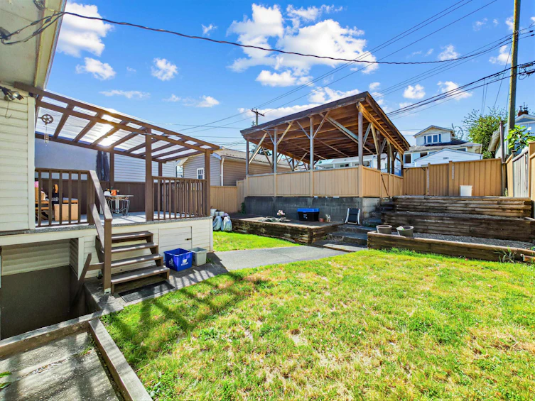 2514 E 27th Avenue, Vancouver, BC, V5R 1N1 - 26