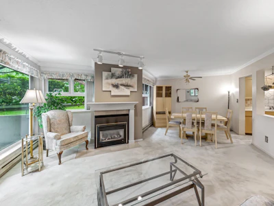 106-1240 Quayside Drive - 4