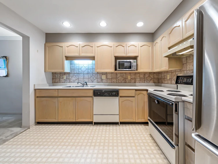 106-1240 Quayside Drive, New Westminster, BC, V3M 6H1 - 11