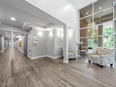 106-1240 Quayside Drive - 2