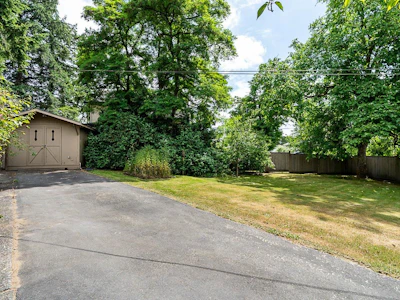 14054 Antrim Road - 4